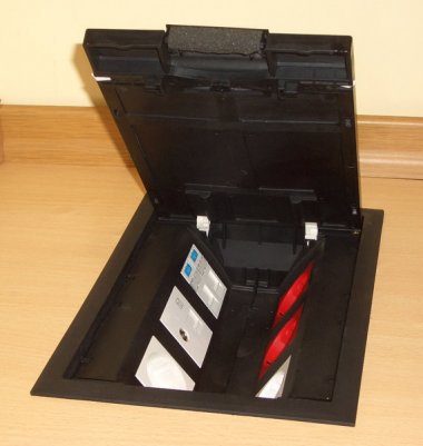 Фотография товара 'Ecoplast LUK/6 Люк в пол на 6 модулей с суппортом и коробкой (45х45мм) 70060+70160, пластик 70062'