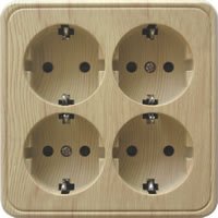 Фотография товара 'Ecoplast Розетка четырехместная открытой установки с заземляющими контактами и защитными шторками 813801'
