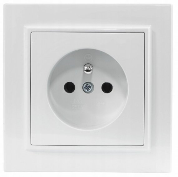 Фотография товара 'Ecoplast Розетка с заземляющим контактом, без шторок LK60 863104-1'