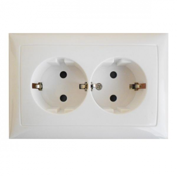 Фотография товара 'Ecoplast Розетка двойная прямая с заземляющим контактом, со шторками 863704-1'